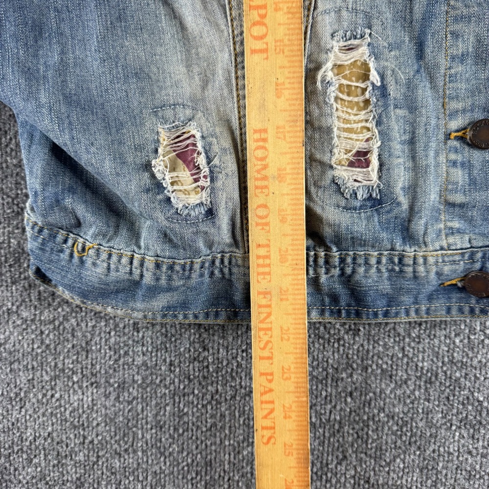 Rocawear Classic Womens 3X Distressed Denim Jacket Americana Logo Cropped Blue - Picture 7 of 11